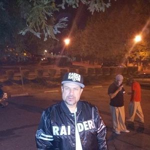 Meet your Posher, Charles